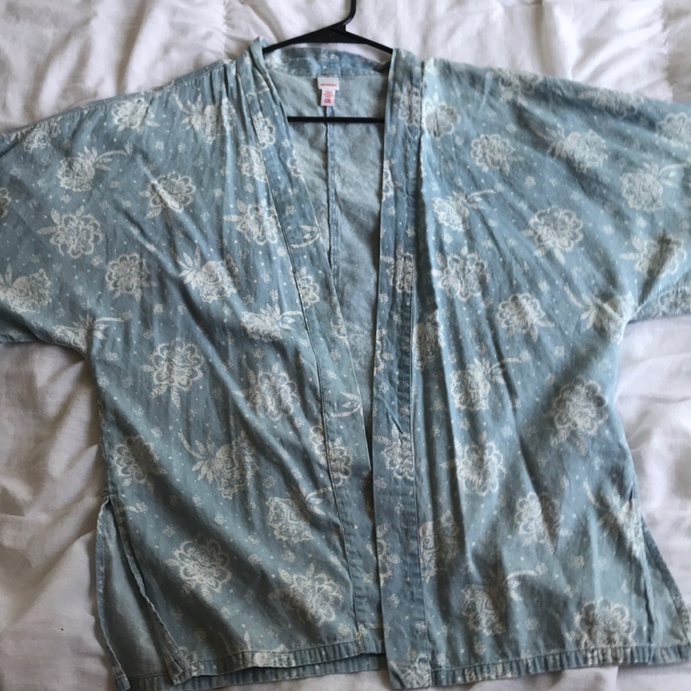 t shirt